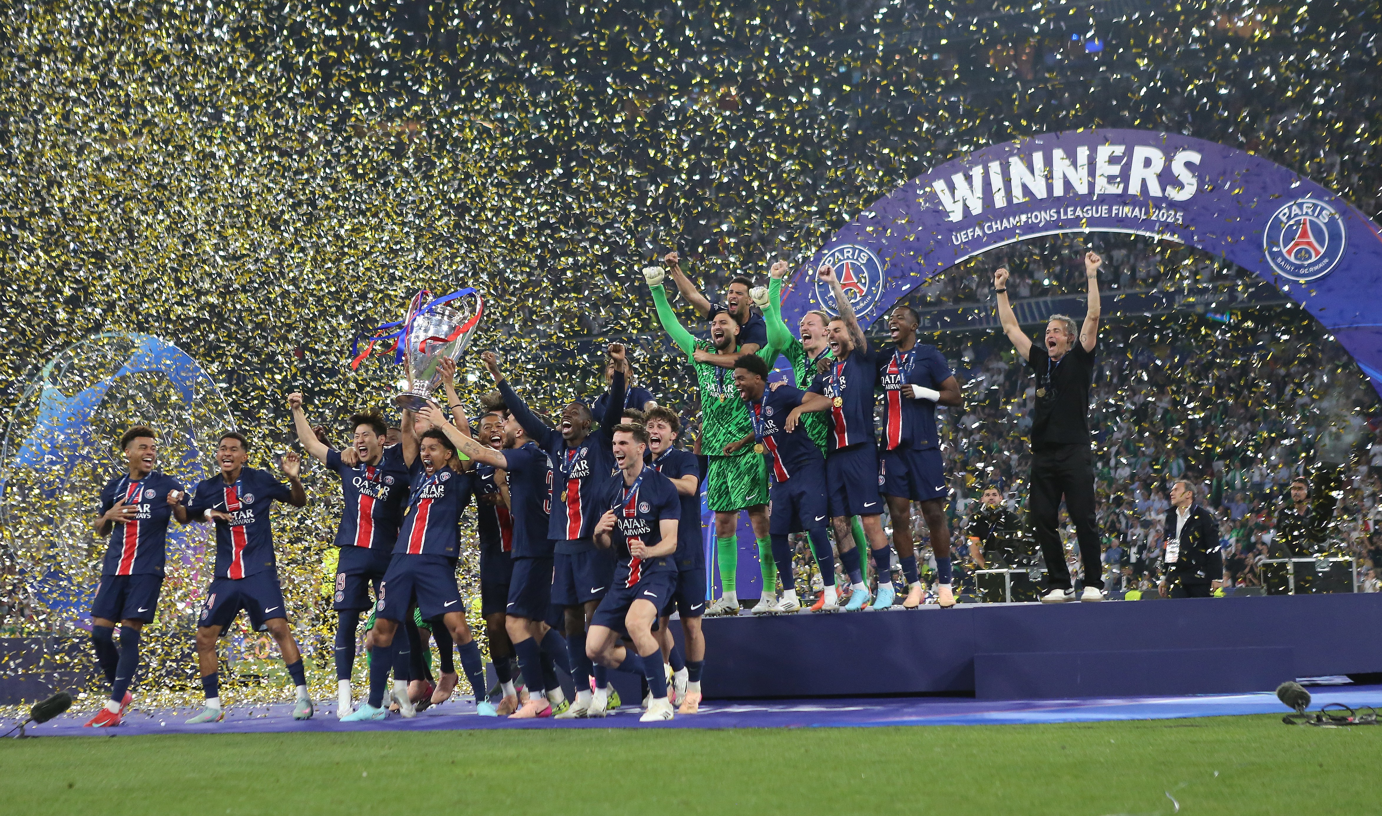 Ming在巴黎圣日耳曼比赛中险胜,大比分获胜引发热议! Ming在巴黎圣日耳曼比赛中险胜,大比分获胜引发热议!