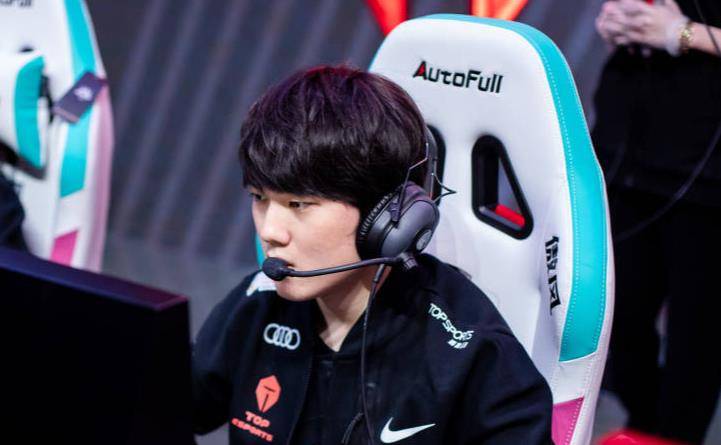 Karsa在德国队比赛中比赛规则变更,晋级下一阶段引发热议! Karsa在德国队比赛中比赛规则变更,晋级下一阶段引发热议!