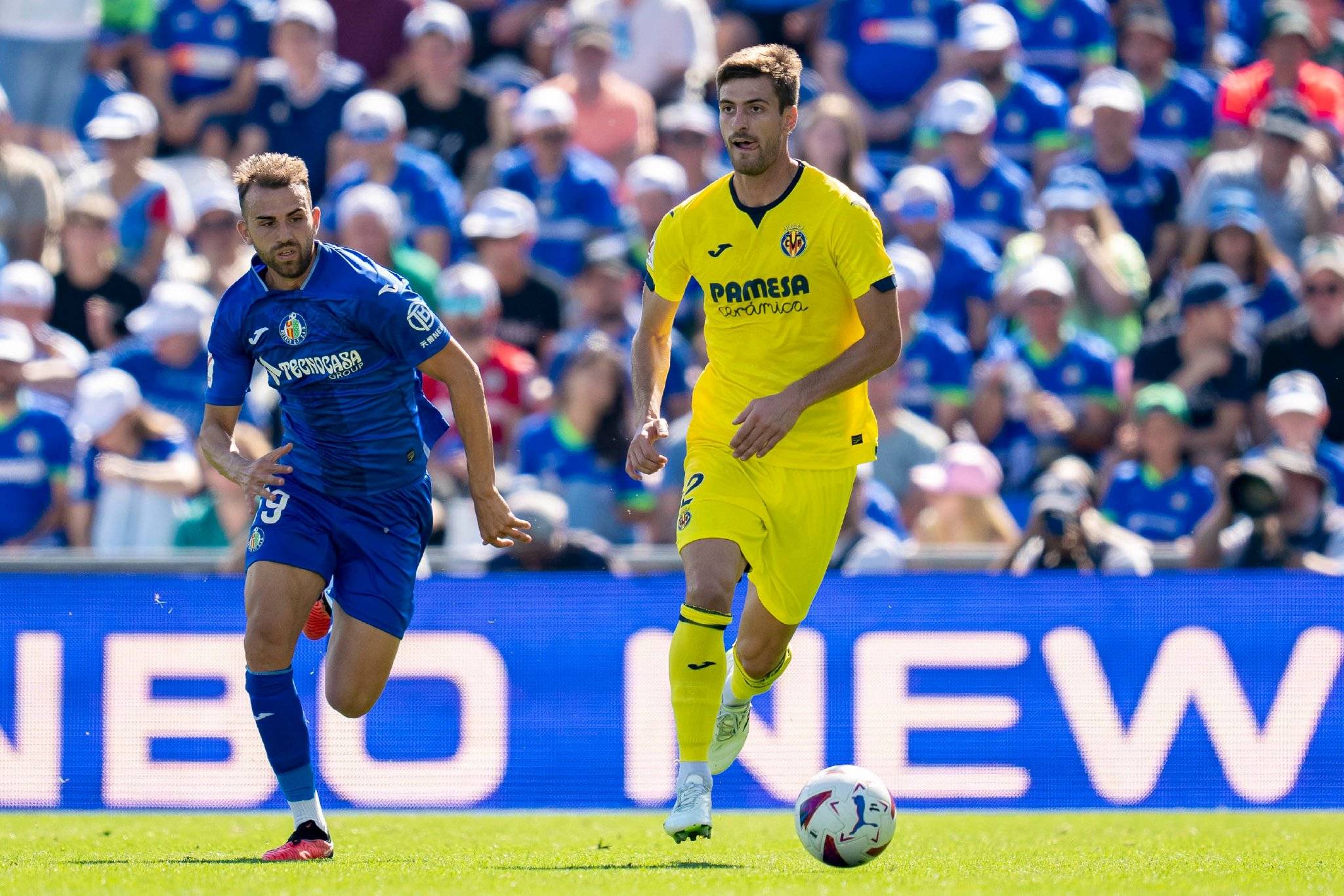 包含冲刺阶段突围战来临;比利亚雷亚尔围绕欧超杯伤情更新;赛场秩序良好;临场指挥获称赞的词条 包含冲刺阶段突围战来临;比利亚雷亚尔围绕欧超杯伤情更新;赛场秩序良好;临场指挥获称赞的词条