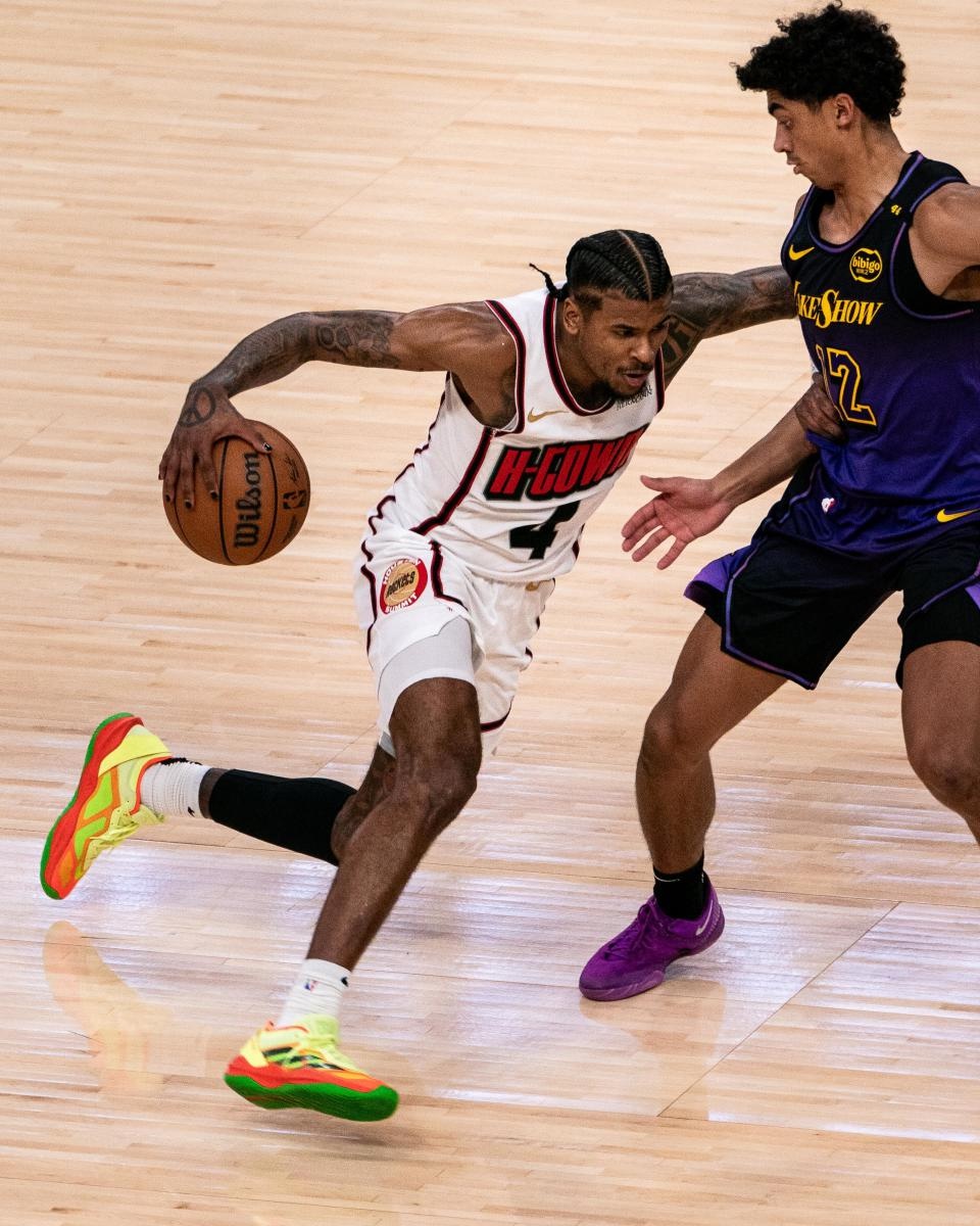 休斯敦火箭训练开放日，今晚防线松动引欢呼，全明星赛在即，控场能力受关注的简单介绍