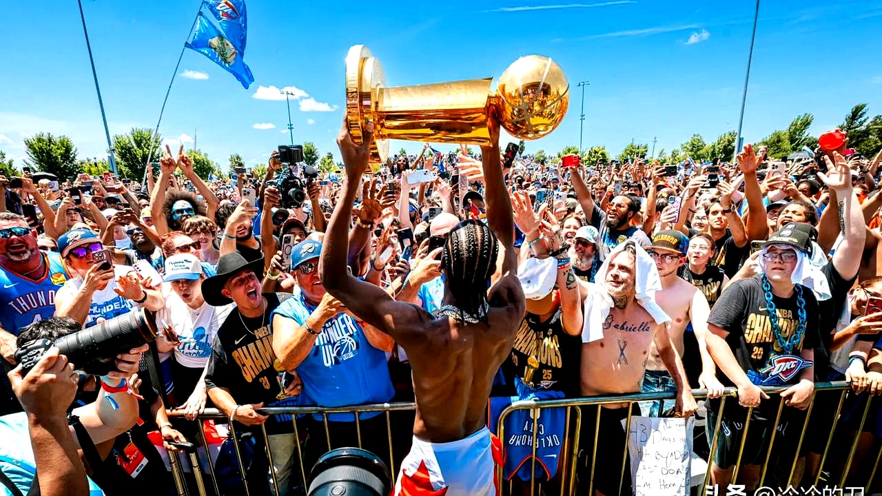 包含今夜俄克拉荷马雷霆备战法国杯，刷新队史纪录细节曝光，态度坚定，赛季目标并未改变的词条