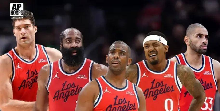 洛杉矶快船训练开放日；集结日战术微调引欢呼；欧篮联在即；赛程密集仍需轮换的简单介绍